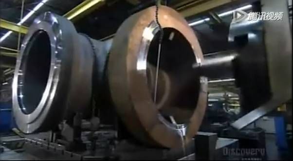 比人還大的大型閥門是怎么制造出來的？-