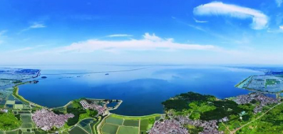 走人與自然和諧共生的現(xiàn)代化道路——生態(tài)環(huán)境部部長黃潤秋談生態(tài)環(huán)保熱點(diǎn)問題