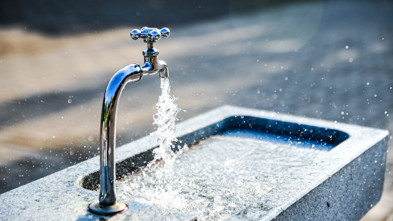 上海自來水變“網(wǎng)紅”，民生工程也能喝出高級感！